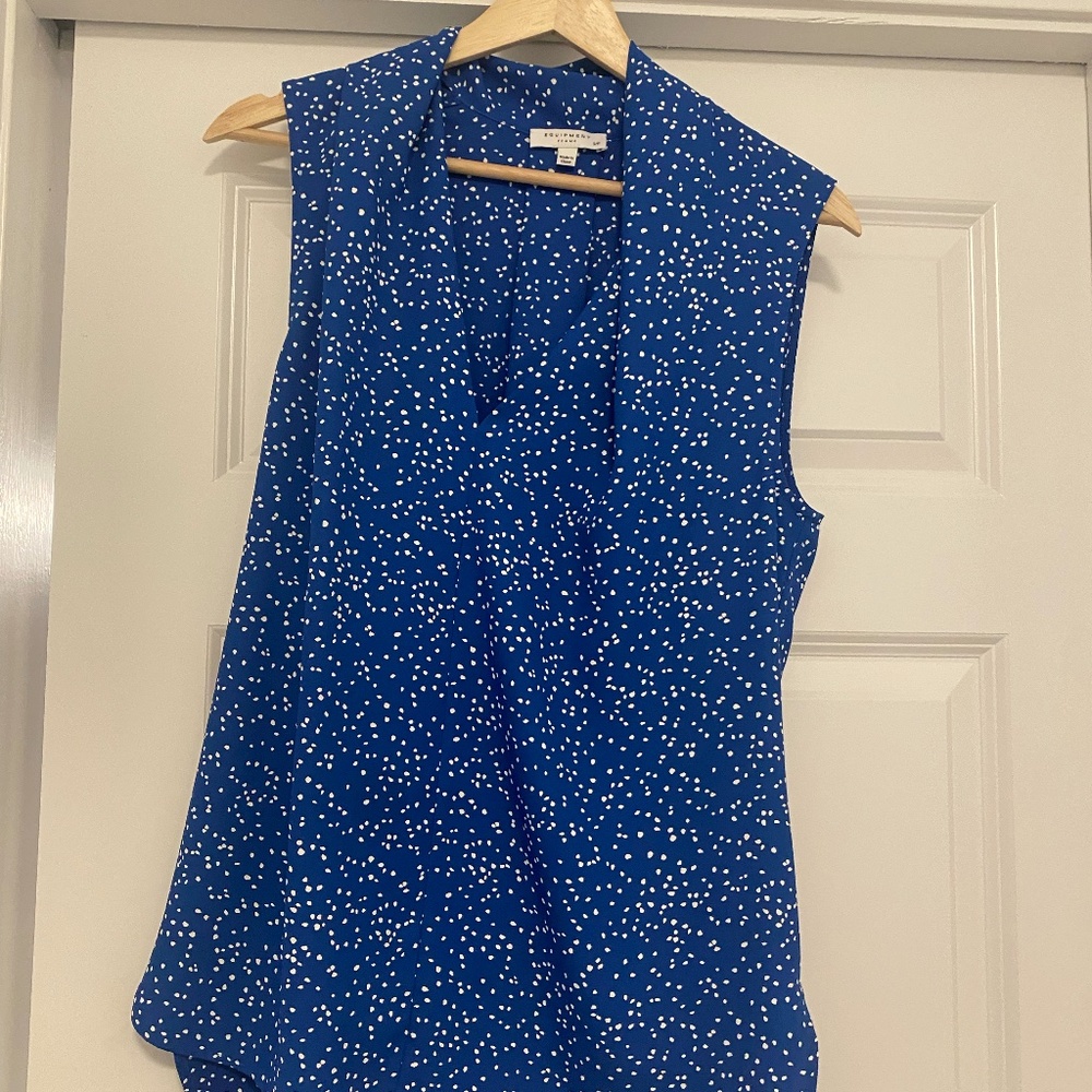 Equipment silk sleeveless top